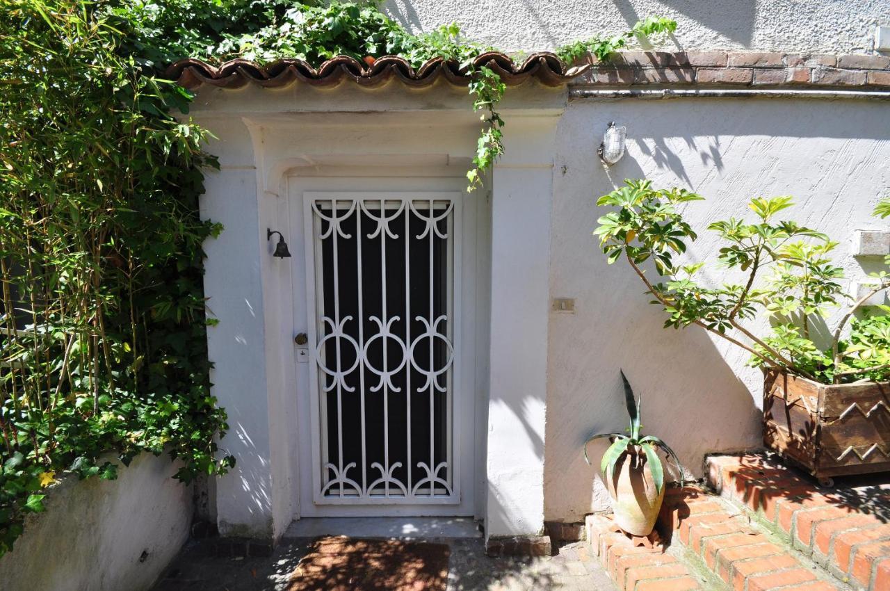Residenza Le Rose Villa D'Arte ナポリ エクステリア 写真