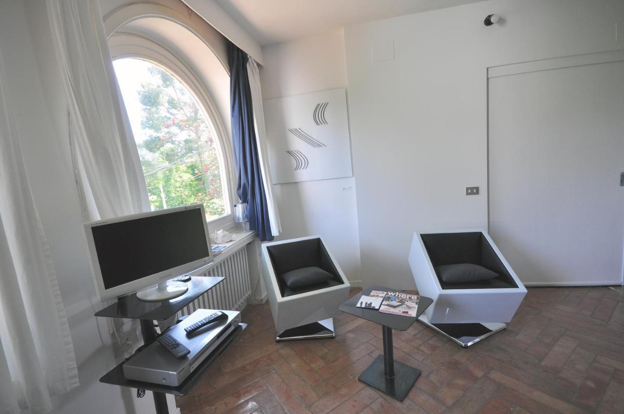 Residenza Le Rose Villa D'Arte ナポリ エクステリア 写真